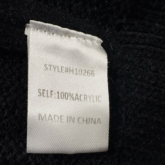 Jodifl Size Small  Black oversize Sweater with crotchet sleeves - Picture 6 of 8